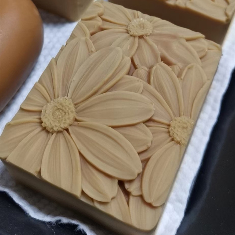 Newest!!!3d Elegant Sunflower  - مراجعة Soap Making Instructions وسعره